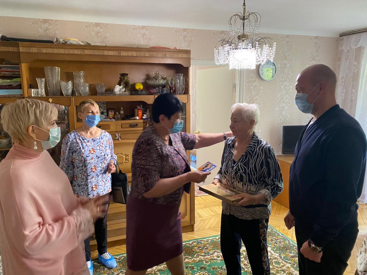 IMG 6604cfc98a8032649c8638ba91233967 V